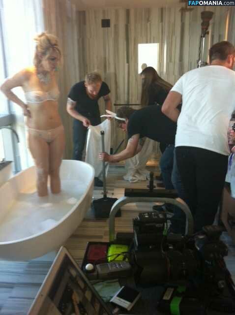 Abby Elliott Γυμνός Διαρρεύσαστη φωτογραφία #6