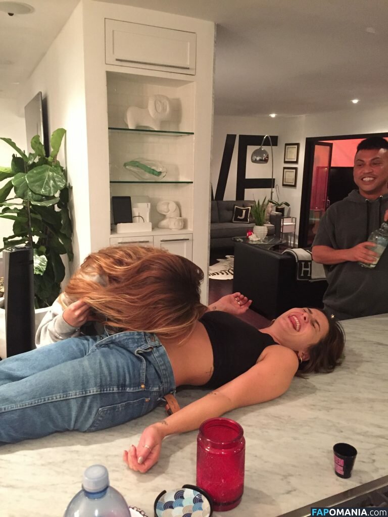 Addison Timlin Γυμνός Διαρρεύσαστη φωτογραφία #16