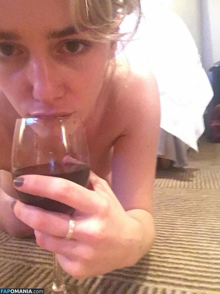 Addison Timlin Γυμνός Διαρρεύσαστη φωτογραφία #24