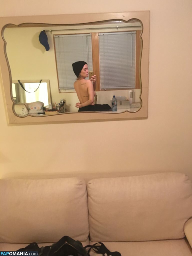 Addison Timlin Γυμνός Διαρρεύσαστη φωτογραφία #51