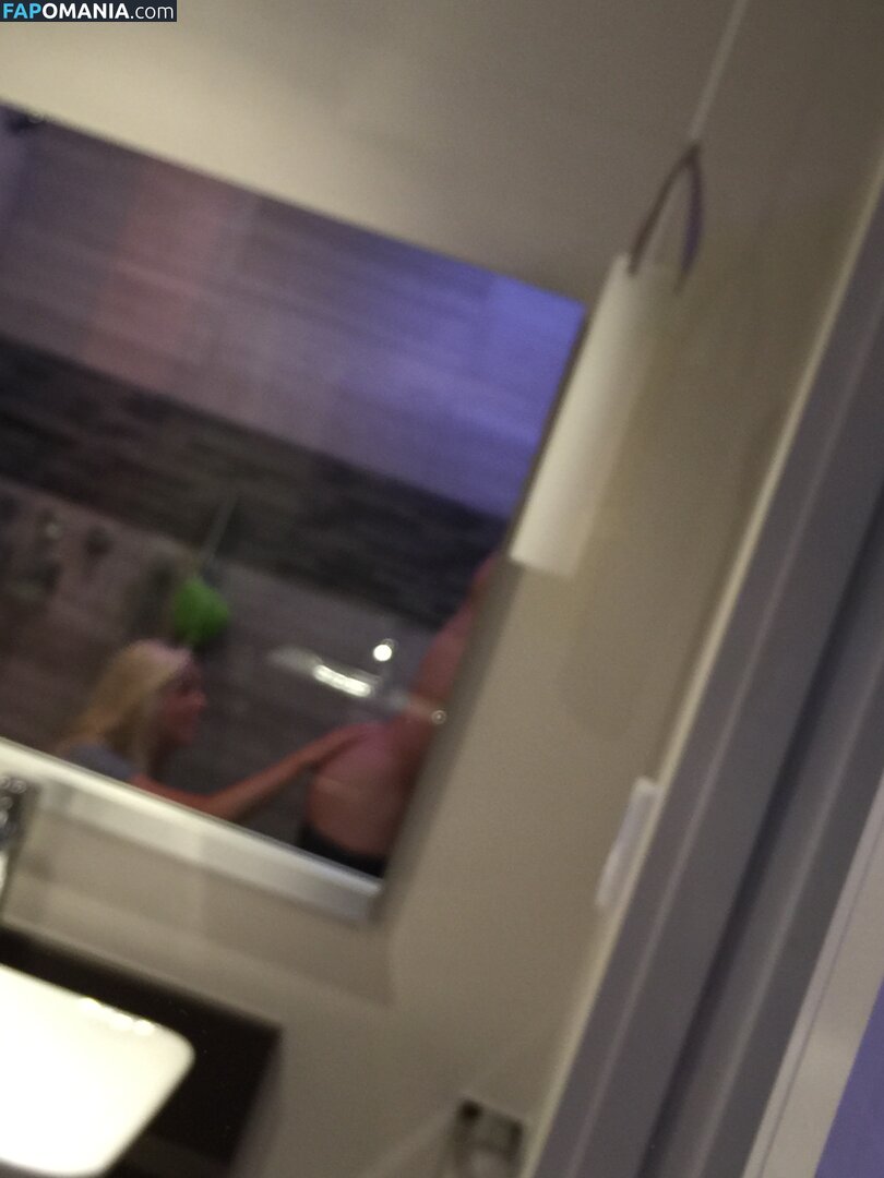 Alexandra Cooper Γυμνός Διαρρεύσαστη φωτογραφία #16