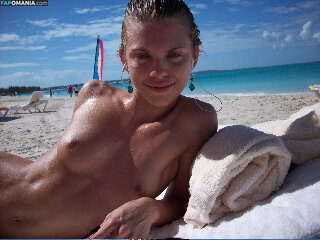 AnnaLynne McCord Γυμνός Διαρρεύσαστη φωτογραφία #16
