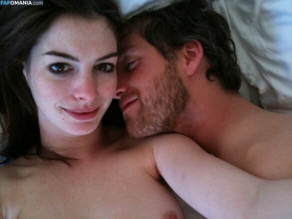 Anne Hathaway Γυμνός Διαρρεύσαστη φωτογραφία #7