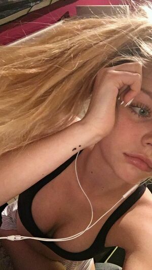 Annika Boron