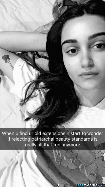 Ariela Barer Γυμνός Διαρρεύσαστη φωτογραφία #10