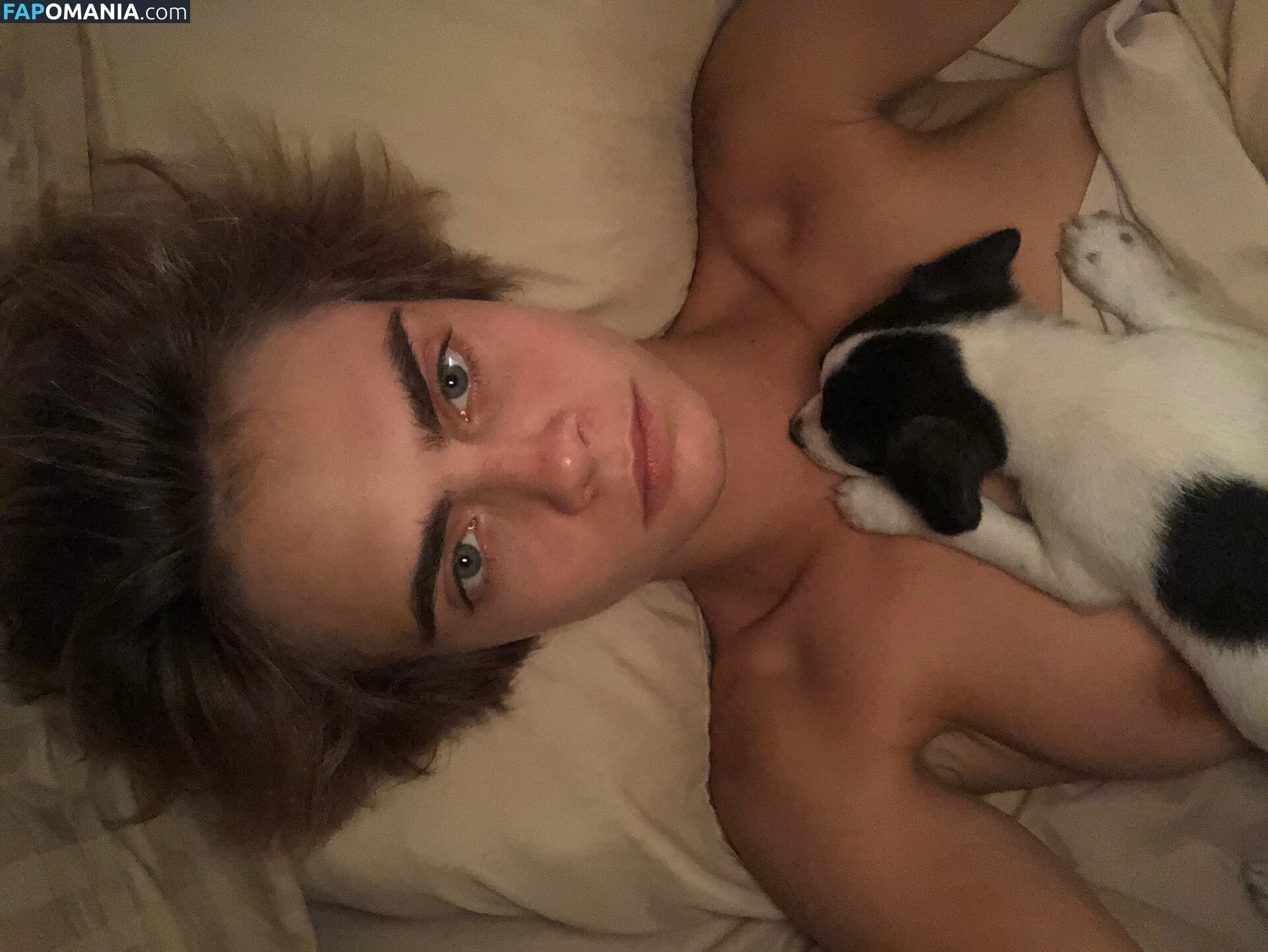 Ashley Benson And Cara Delevingne Γυμνός Διαρρεύσαστη φωτογραφία #36