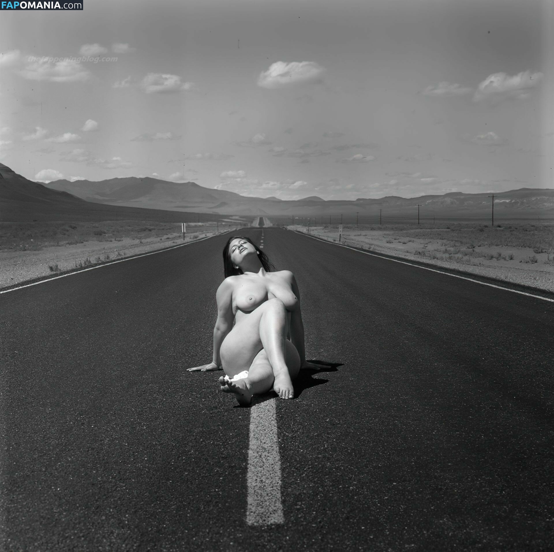 Ashley Graham Γυμνός Διαρρεύσαστη φωτογραφία #17