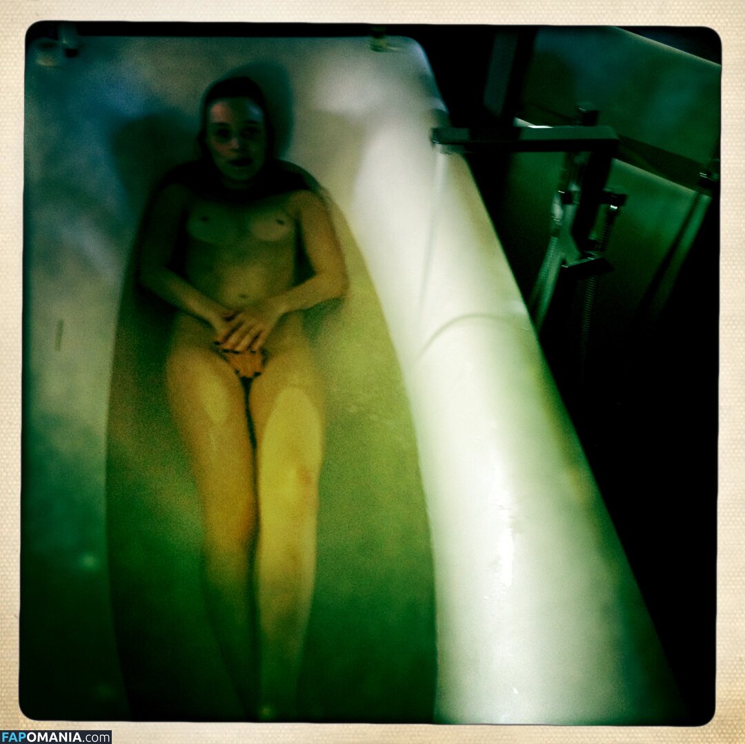 Bella Heathcote Γυμνός Διαρρεύσαστη φωτογραφία #6