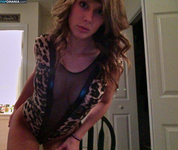 Carly Simmons Γυμνός Διαρρεύσαστη φωτογραφία #64