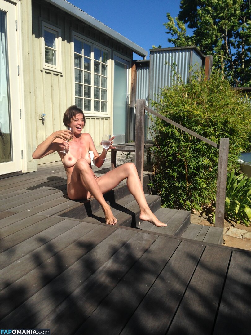 Catherine Bell Γυμνός Διαρρεύσαστη φωτογραφία #9