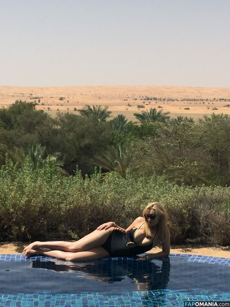 Catherine Tyldesley Γυμνός Διαρρεύσαστη φωτογραφία #9