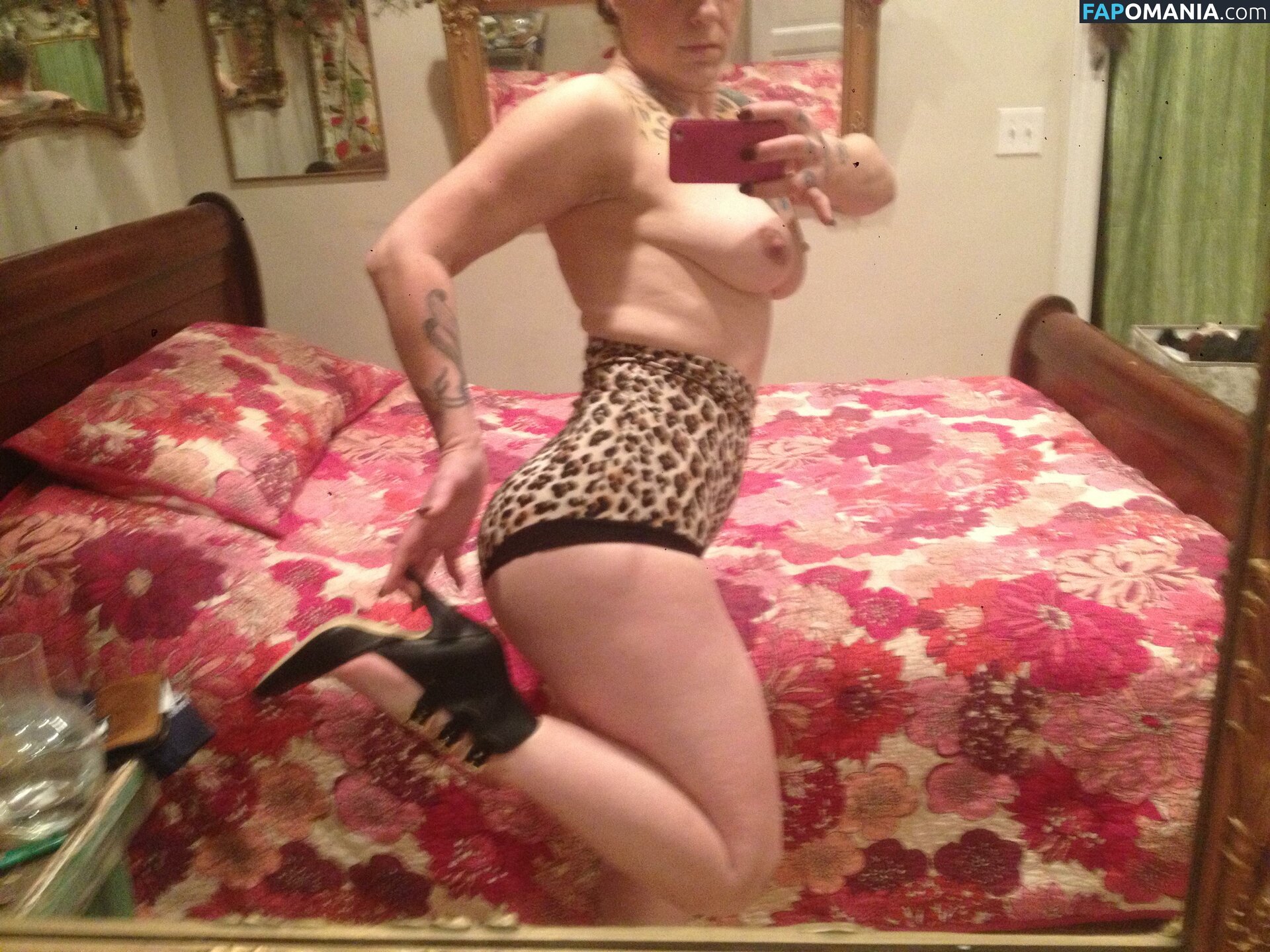 Danielle Colby Γυμνός Διαρρεύσαστη φωτογραφία #6