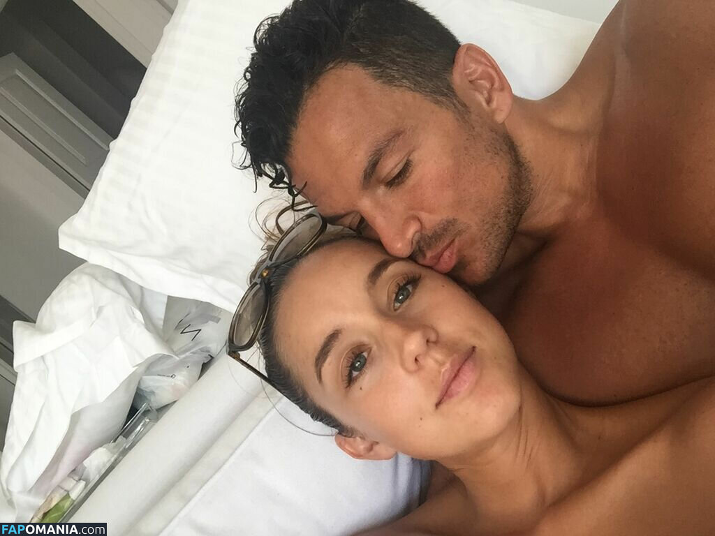 Emily Andrea Γυμνός Διαρρεύσαστη φωτογραφία #2