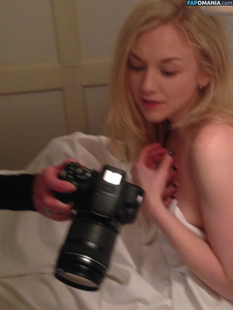 Emily Kinney Γυμνός Διαρρεύσαστη φωτογραφία #20