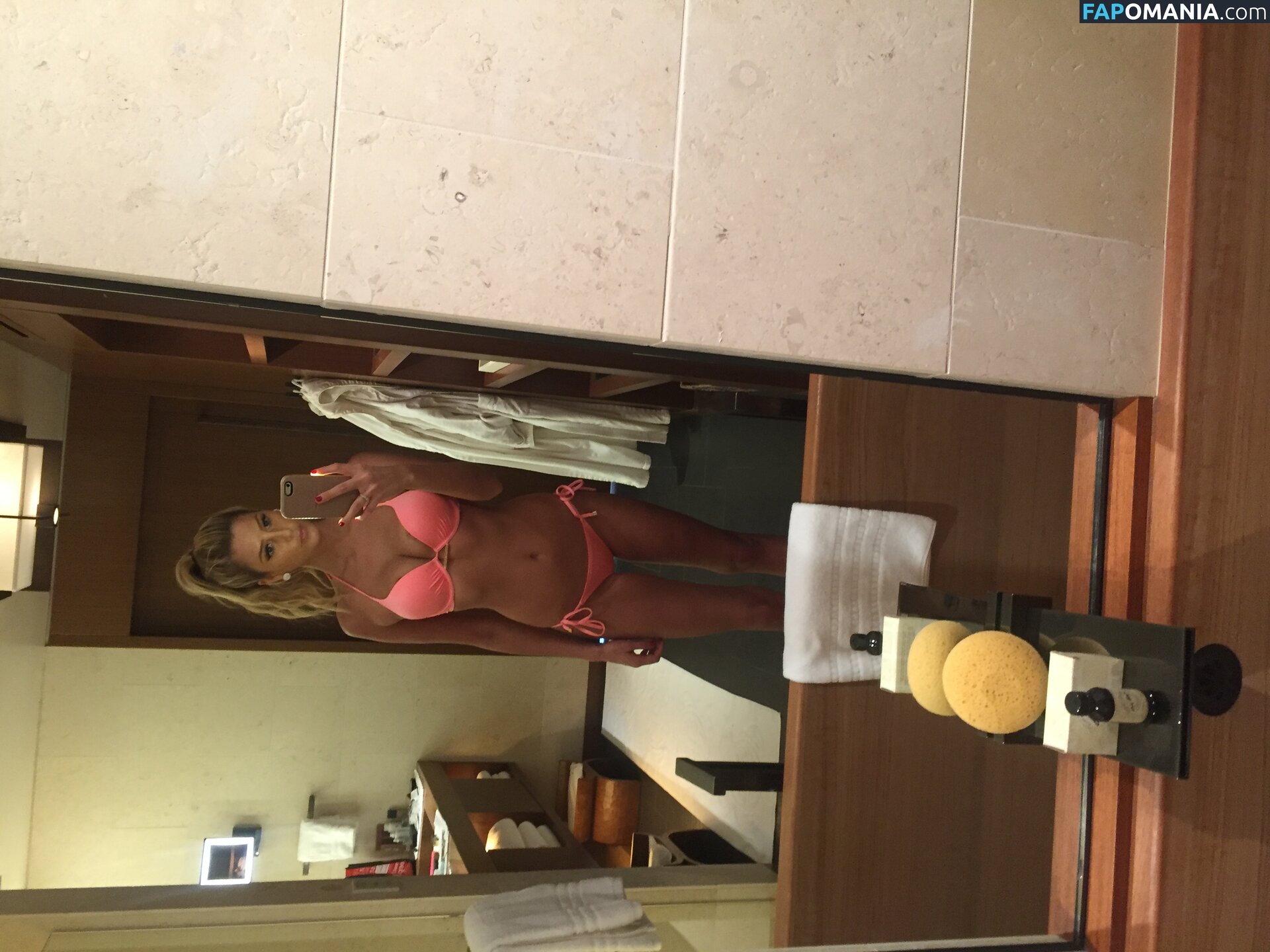 Emma Hernan Γυμνός Διαρρεύσαστη φωτογραφία #578