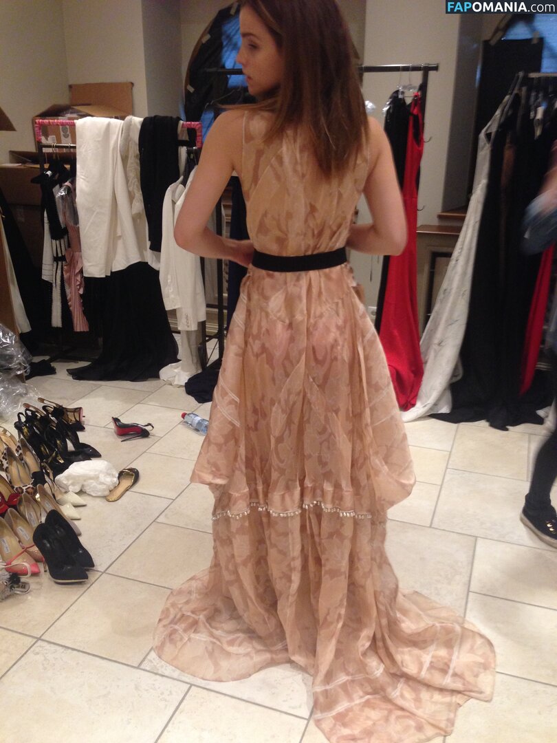 Emma Watson Γυμνός Διαρρεύσαστη φωτογραφία #99