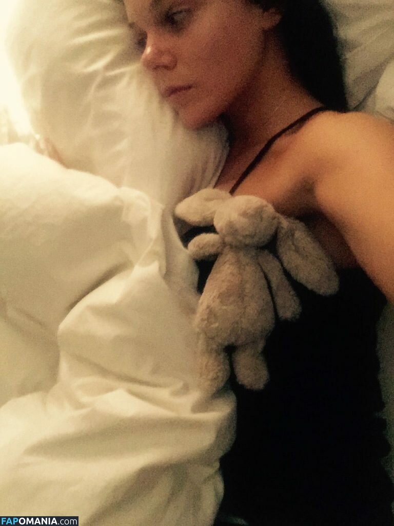 Faye Brookes Γυμνός Διαρρεύσαστη φωτογραφία #6