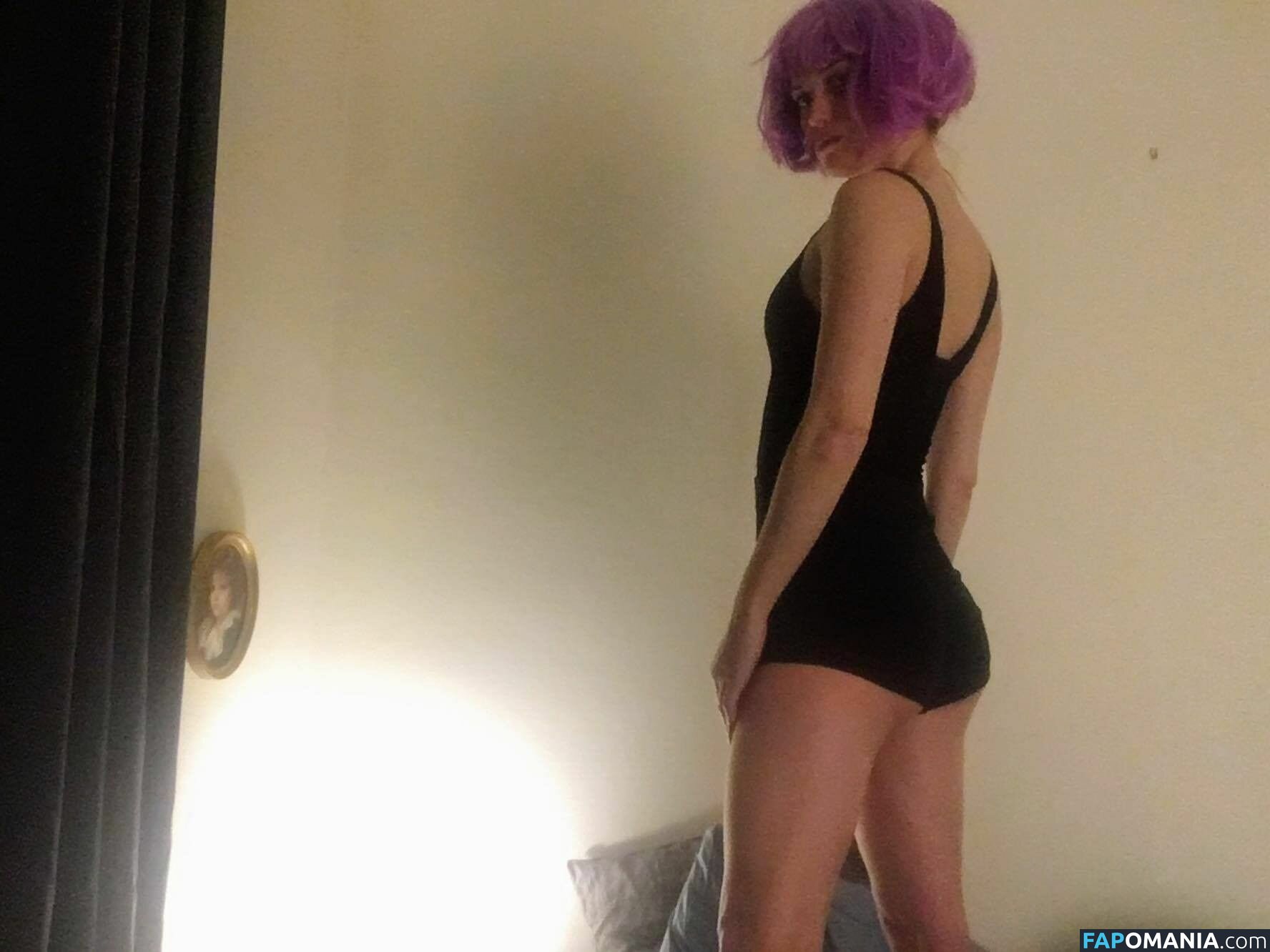 Fleur Geffrier Γυμνός Διαρρεύσαστη φωτογραφία #9