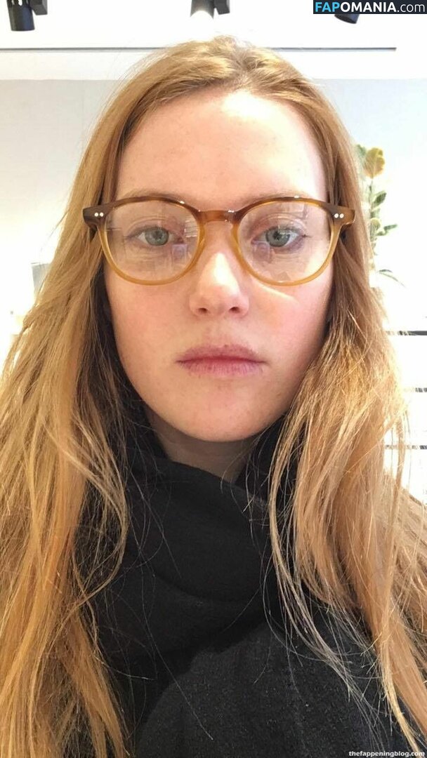 Fleur Geffrier Γυμνός Διαρρεύσαστη φωτογραφία #11