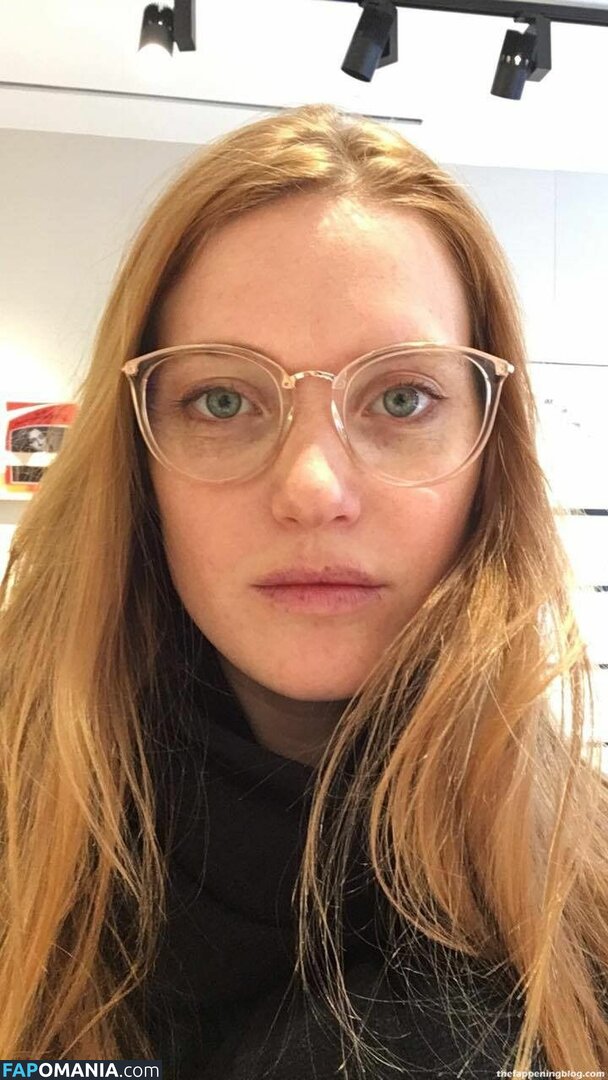 Fleur Geffrier Γυμνός Διαρρεύσαστη φωτογραφία #19