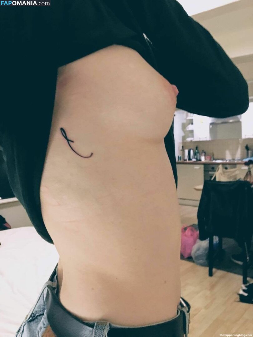 Fleur Geffrier Γυμνός Διαρρεύσαστη φωτογραφία #35