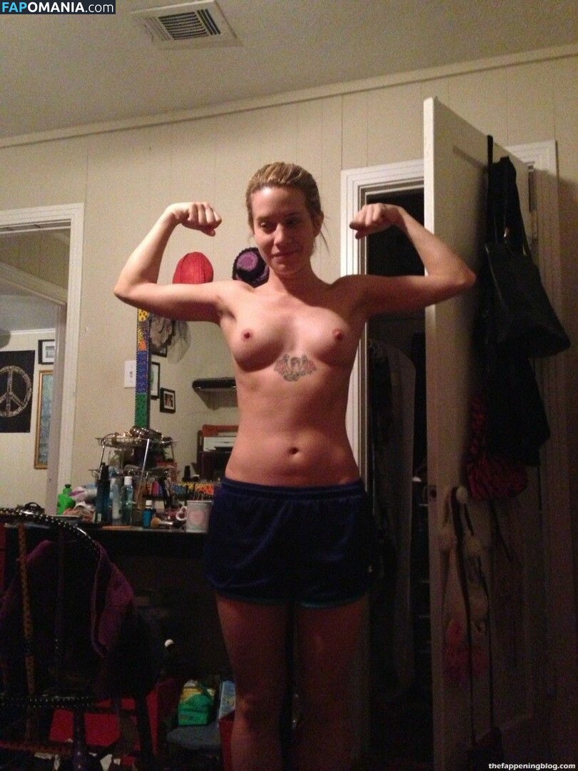 Hale Baskin Γυμνός Διαρρεύσαστη φωτογραφία #2