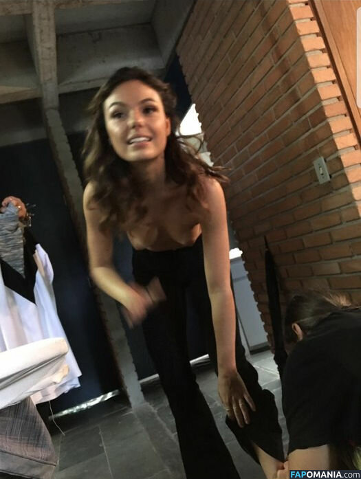 Isis Valverde Γυμνός Διαρρεύσαστη φωτογραφία #1