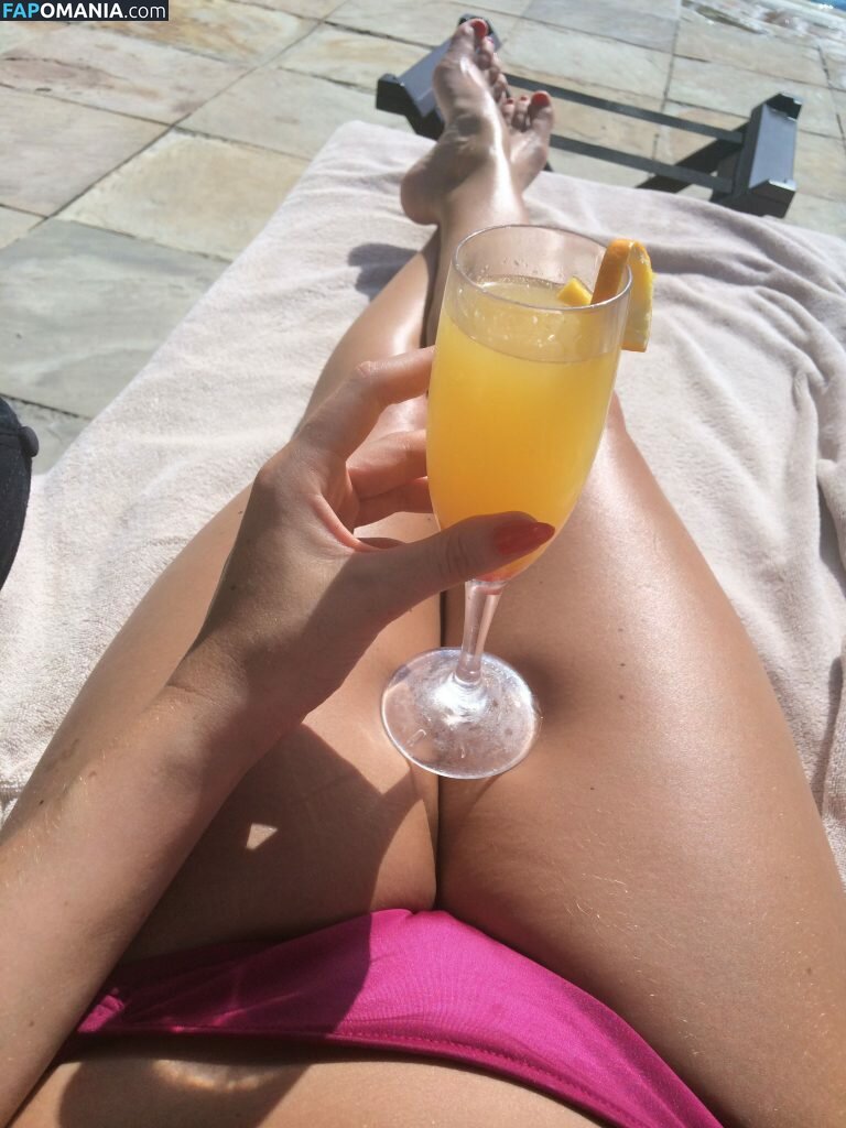 Jennifer Metcalfe Γυμνός Διαρρεύσαστη φωτογραφία #11