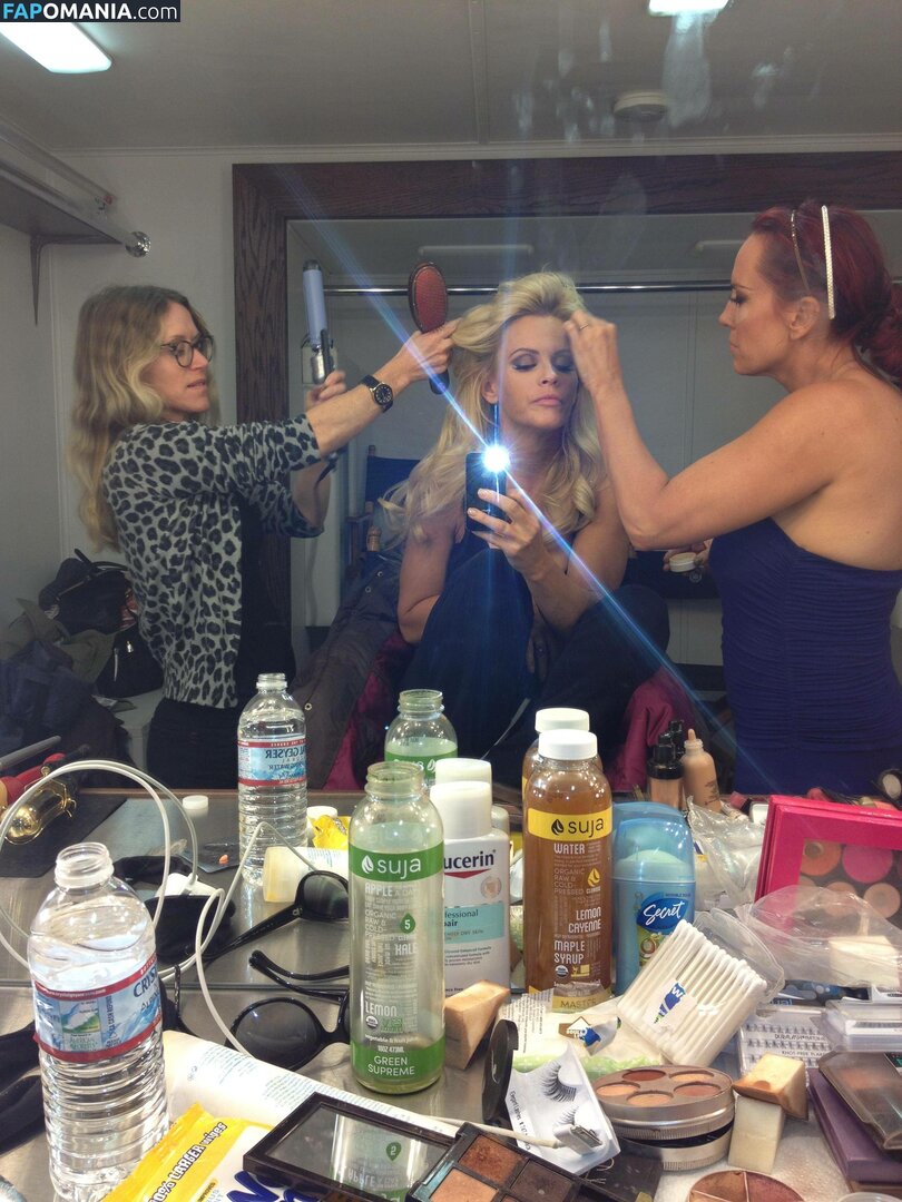 Jenny McCarthy Γυμνός Διαρρεύσαστη φωτογραφία #2