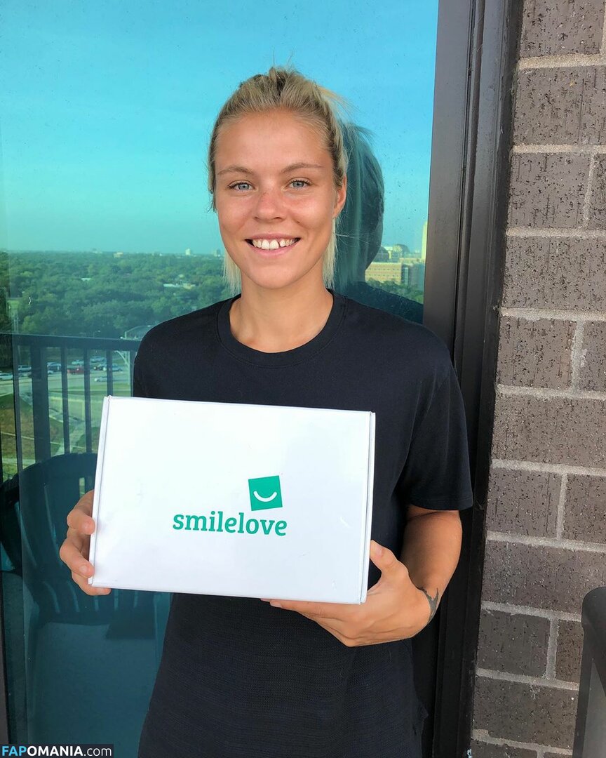 Kristie Mewis Γυμνός Διαρρεύσαστη φωτογραφία #29