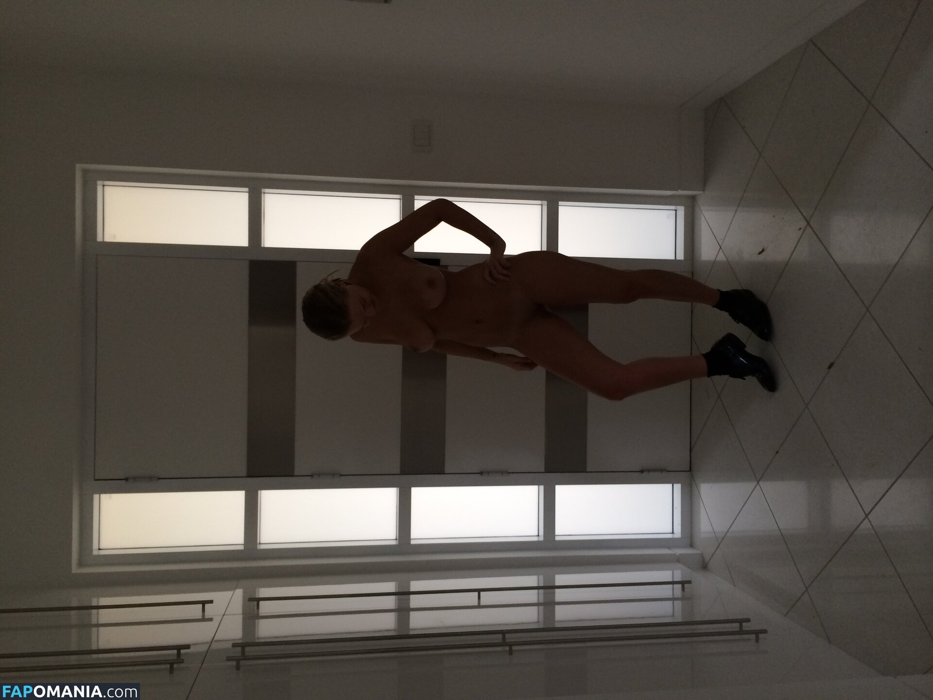 Lara Bingle Γυμνός Διαρρεύσαστη φωτογραφία #147