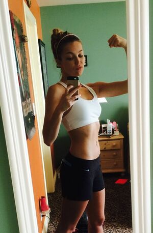 Lili Simmons