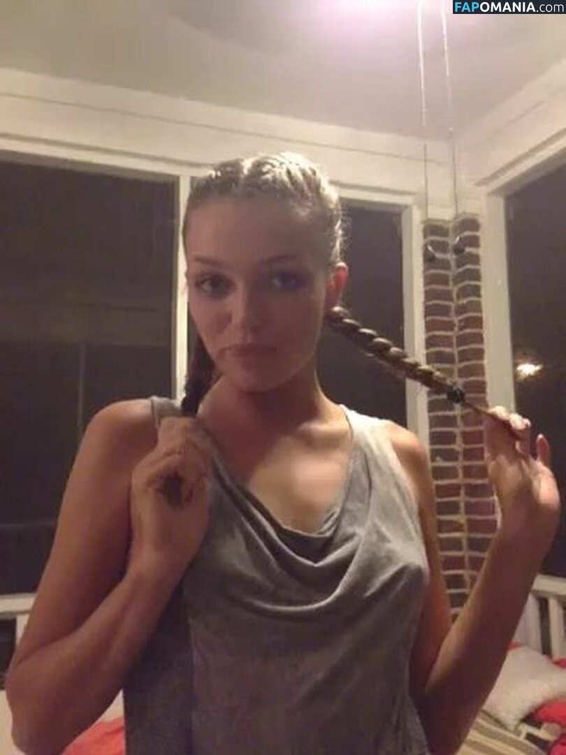 Lili Simmons Γυμνός Διαρρεύσαστη φωτογραφία #57