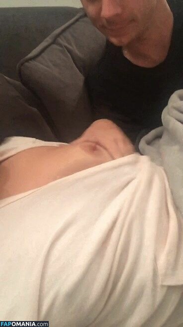 Lucy Fallon Γυμνός Διαρρεύσαστη φωτογραφία #8