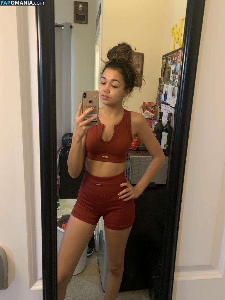 Madison Bailey Γυμνός Διαρρεύσαστη φωτογραφία #4