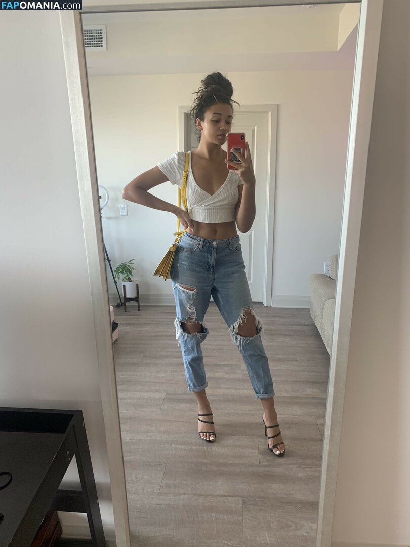 Madison Bailey Γυμνός Διαρρεύσαστη φωτογραφία #11