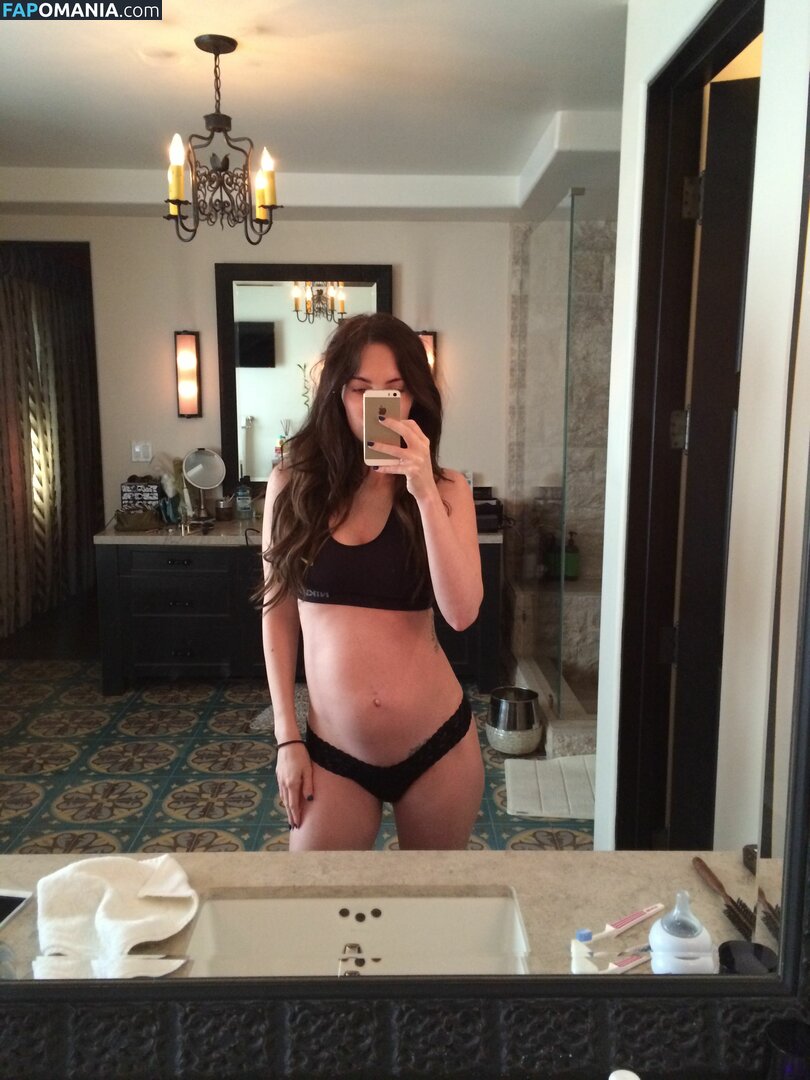 Megan Fox Γυμνός Διαρρεύσαστη φωτογραφία #8