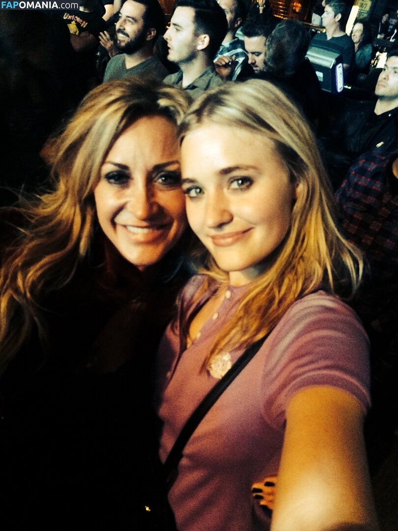 Michalka Sisters Γυμνός Διαρρεύσαστη φωτογραφία #37