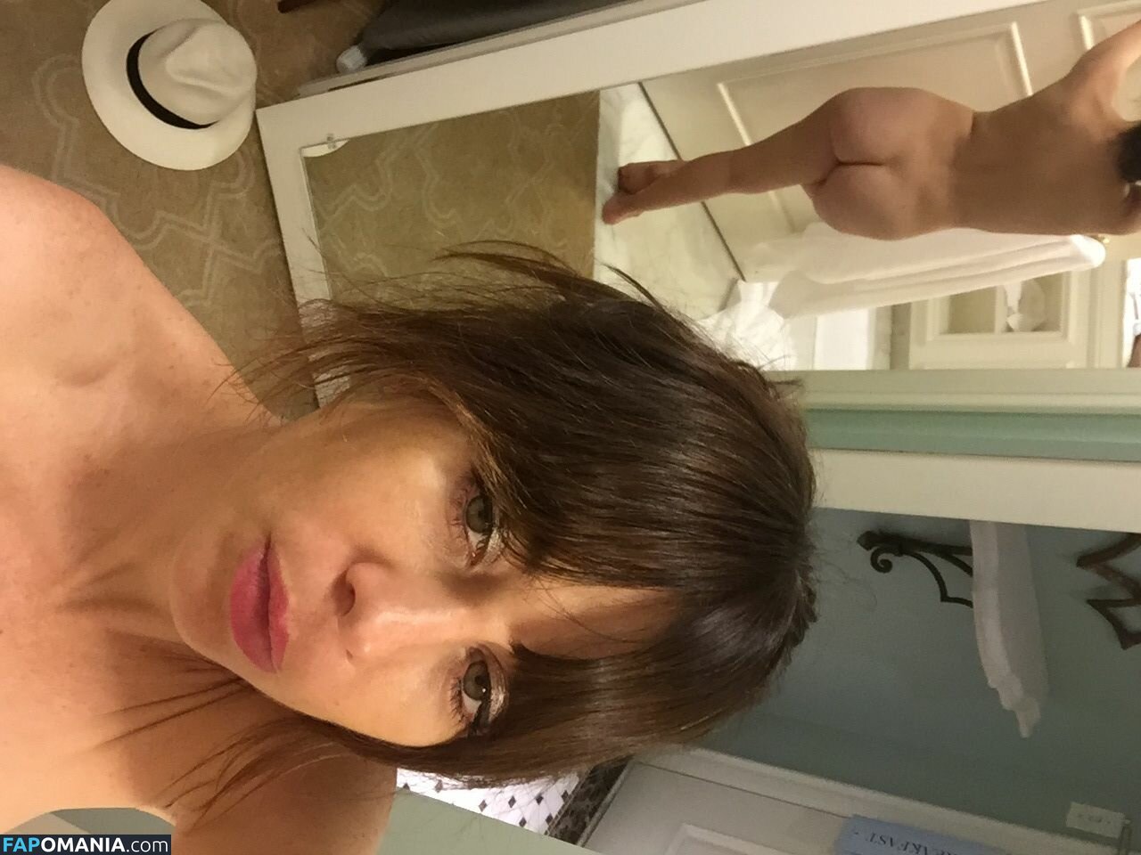 Natasha Leggero Γυμνός Διαρρεύσαστη φωτογραφία #7