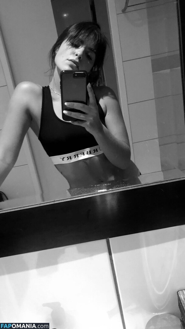 Olympia Valance Γυμνός Διαρρεύσαστη φωτογραφία #7