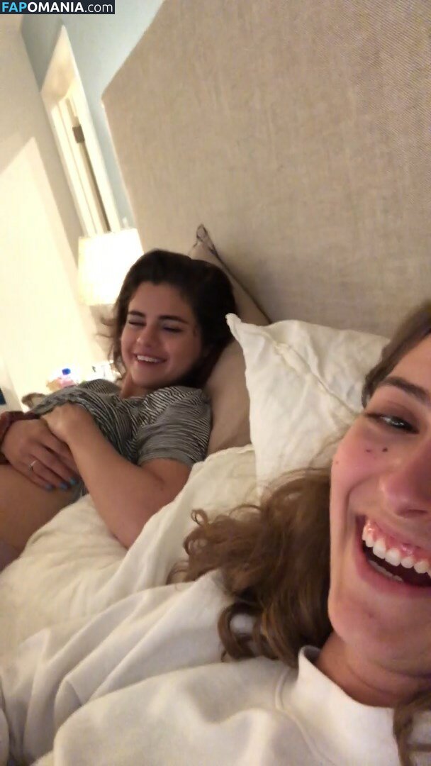 Selena Gomez Γυμνός Διαρρεύσαστη φωτογραφία #22