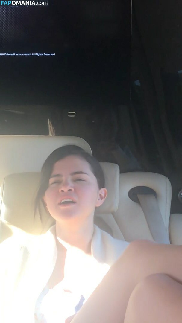 Selena Gomez Γυμνός Διαρρεύσαστη φωτογραφία #28