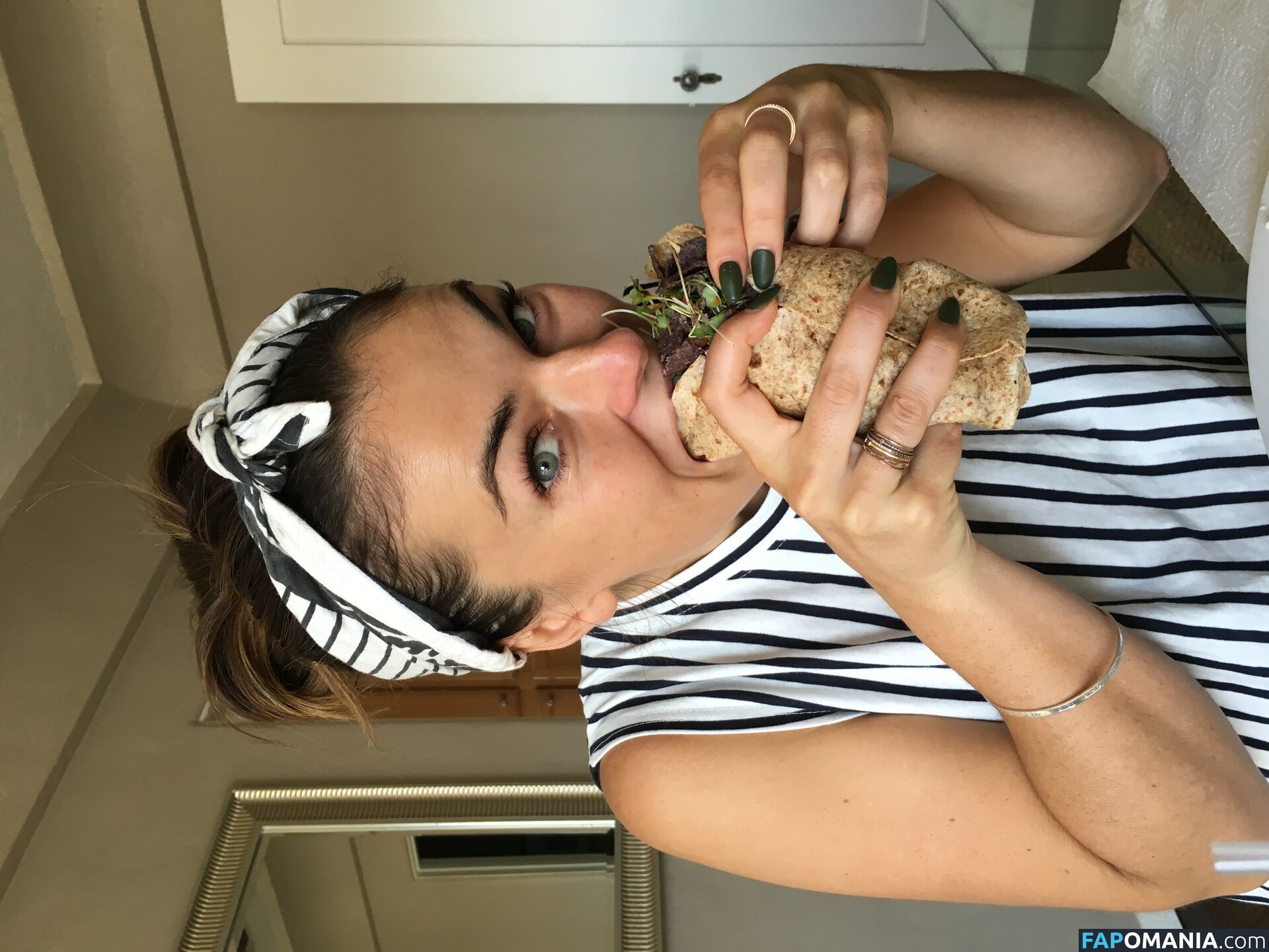 Serinda Swan Γυμνός Διαρρεύσαστη φωτογραφία #195
