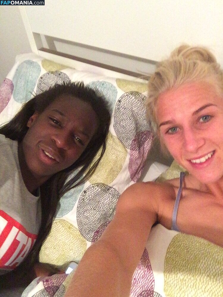 Sofia Jakobsson Γυμνός Διαρρεύσαστη φωτογραφία #213