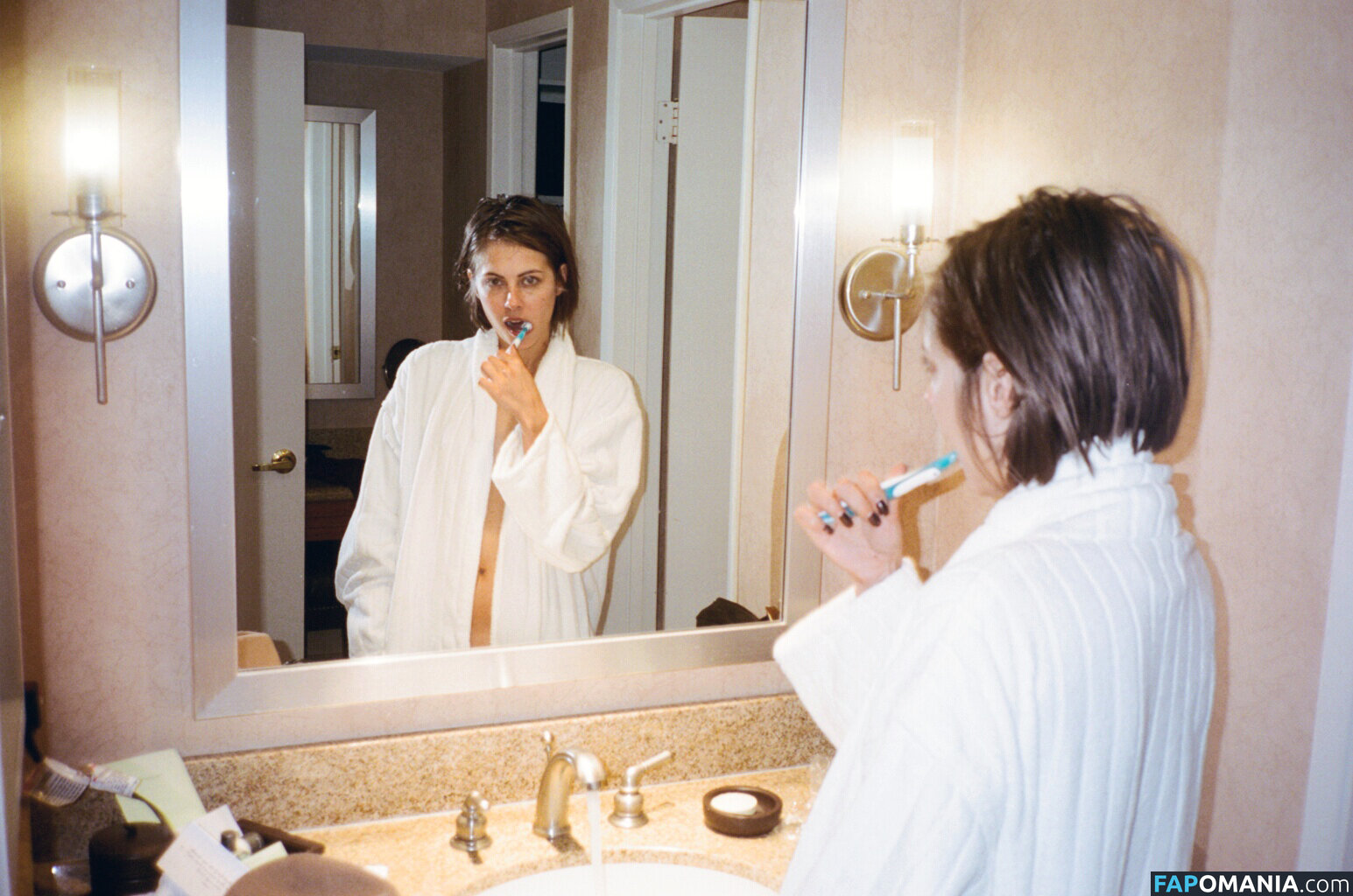 Willa Holland Γυμνός Διαρρεύσαστη φωτογραφία #5