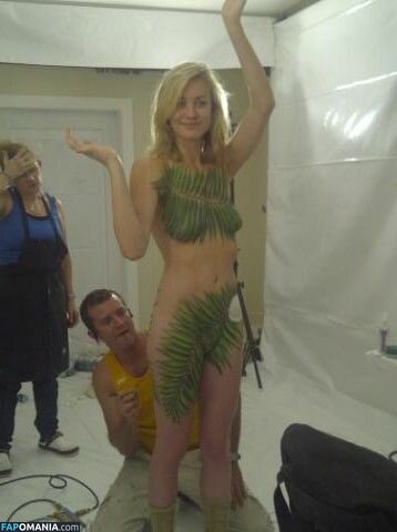 Yvonne Strahovski Γυμνός Διαρρεύσαστη φωτογραφία #25