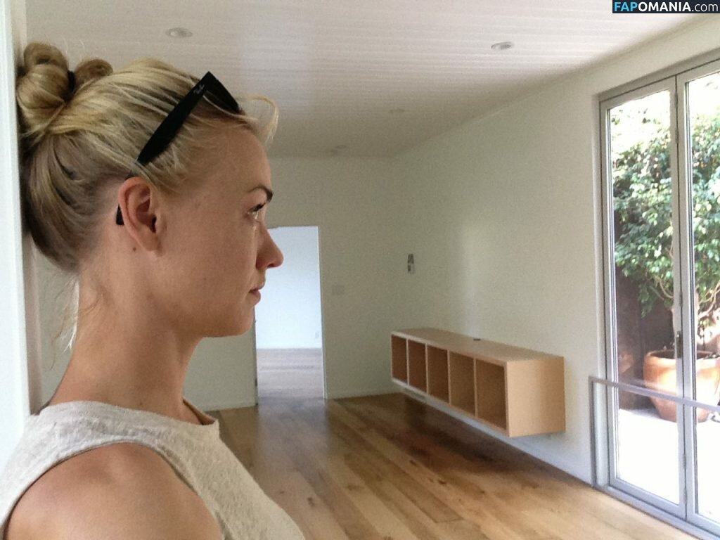 Yvonne Strahovski Γυμνός Διαρρεύσαστη φωτογραφία #34