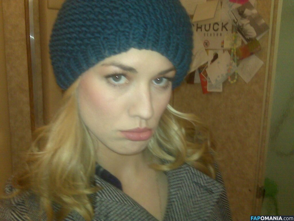 Yvonne Strahovski Γυμνός Διαρρεύσαστη φωτογραφία #58