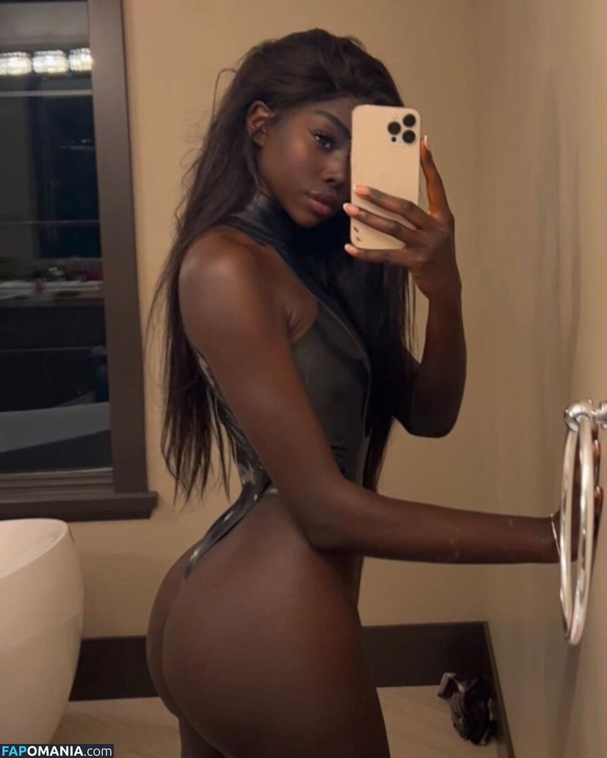 African Booty Meat / curvyandnatural Γυμνός OnlyFans  Διαρρεύσαστη φωτογραφία #2