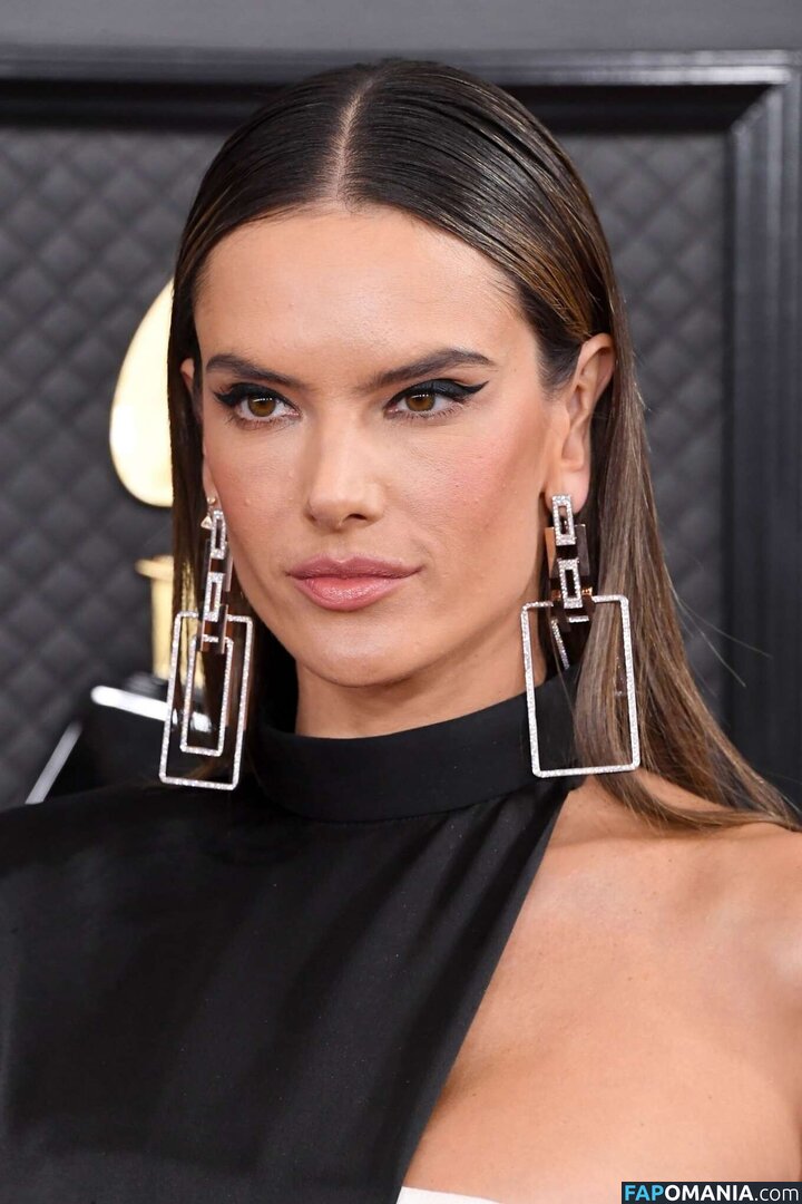Alessandra / Alessandra Ambrosio / aleambrosio / alelovesanja / alessandraambrosio / https: Γυμνός OnlyFans  Διαρρεύσαστη φωτογραφία #1592